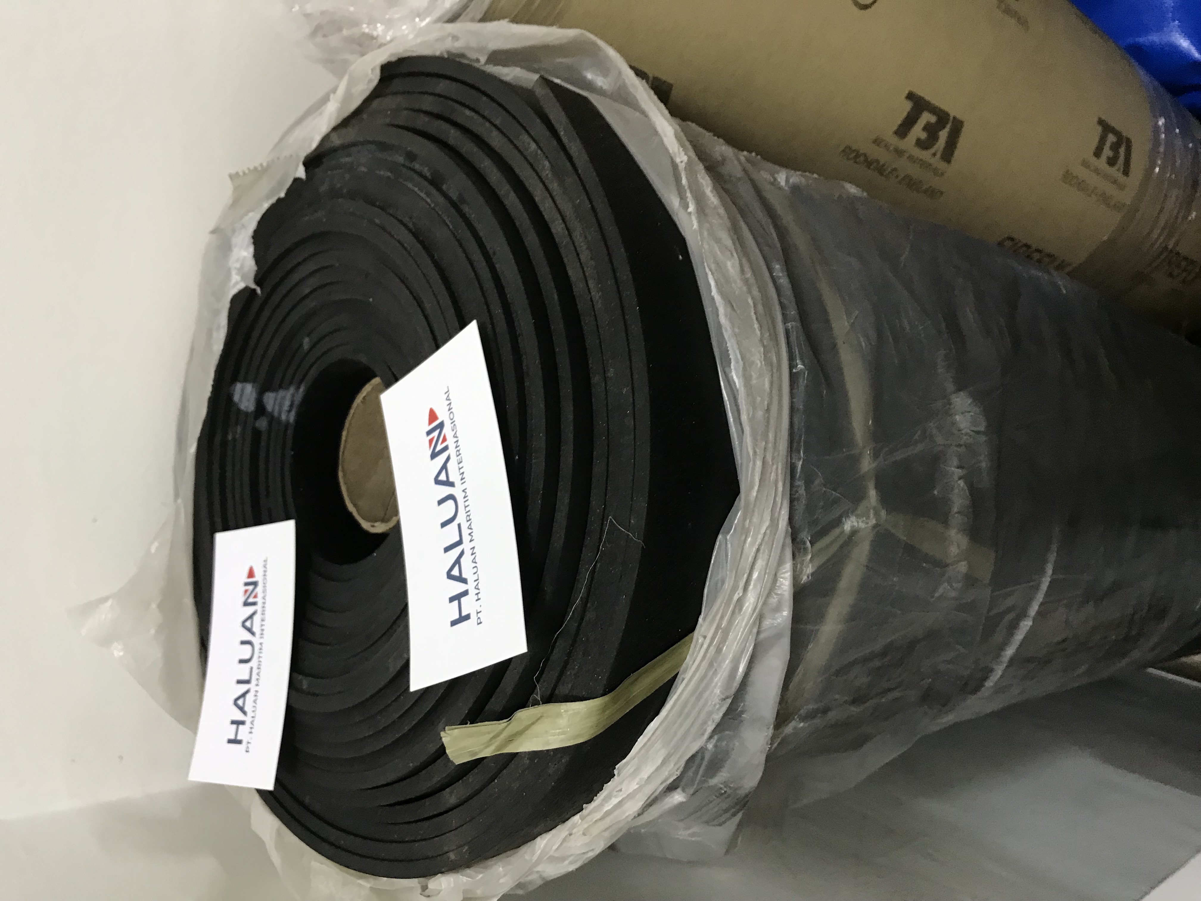 IMPA 811116 - NATURAL RUBBER JOINT SHEETS 5 X 1000 X 1000MM