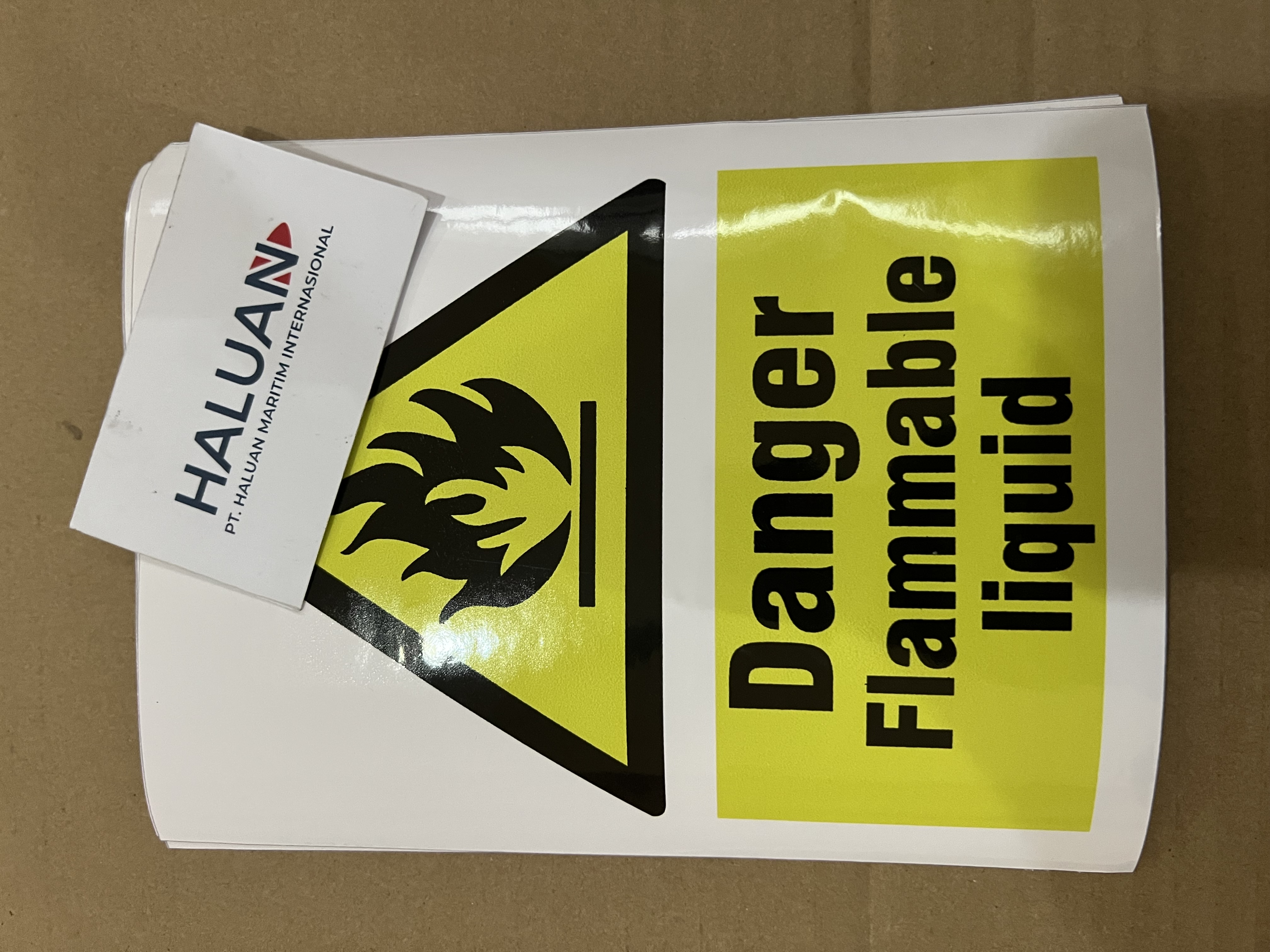 IMPA 337631 - DANGER FLAMMABLE LIQUID STICKER