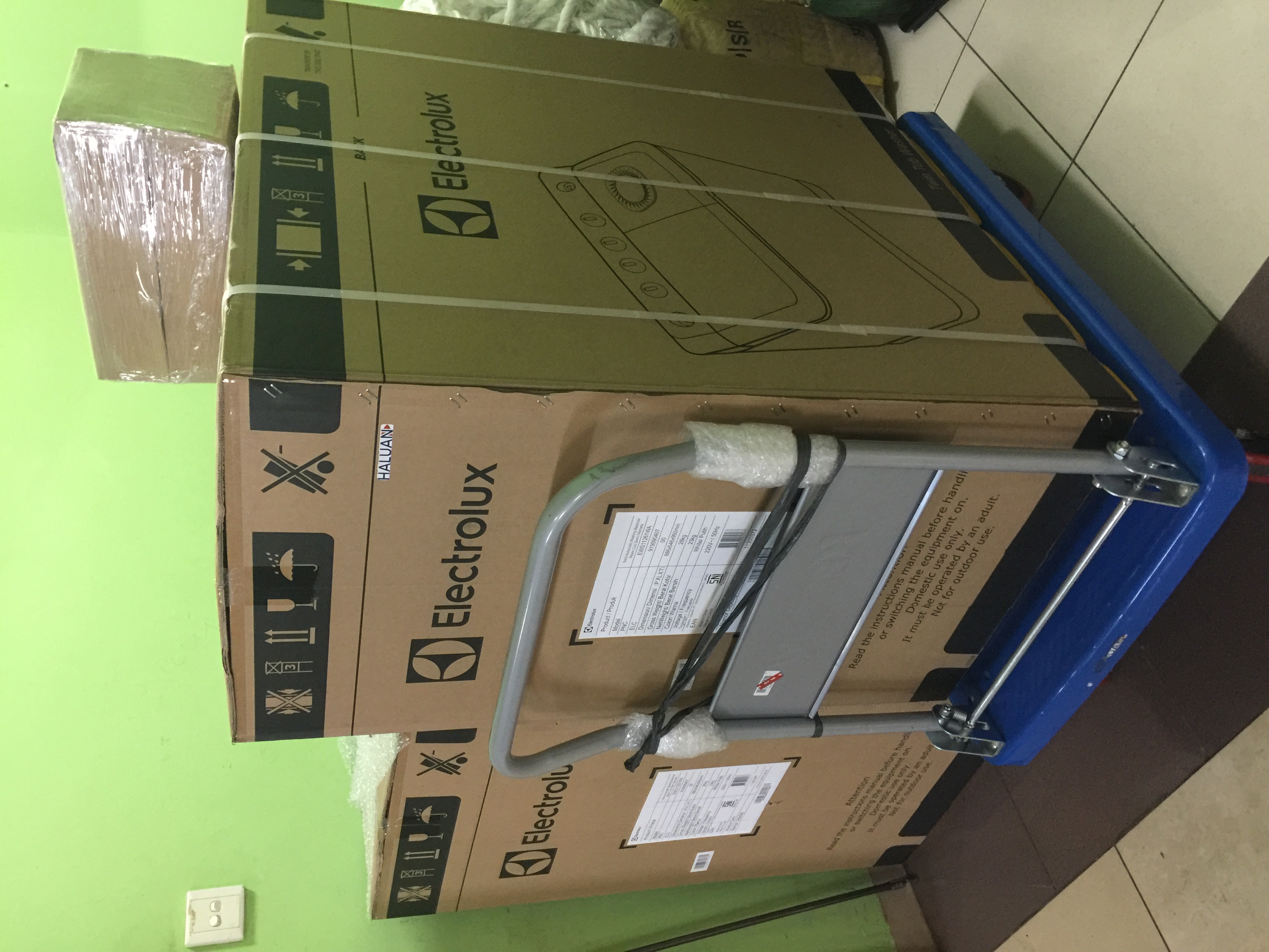 WASHING MACHINE TWIN TUB 220V - IMPA 174702