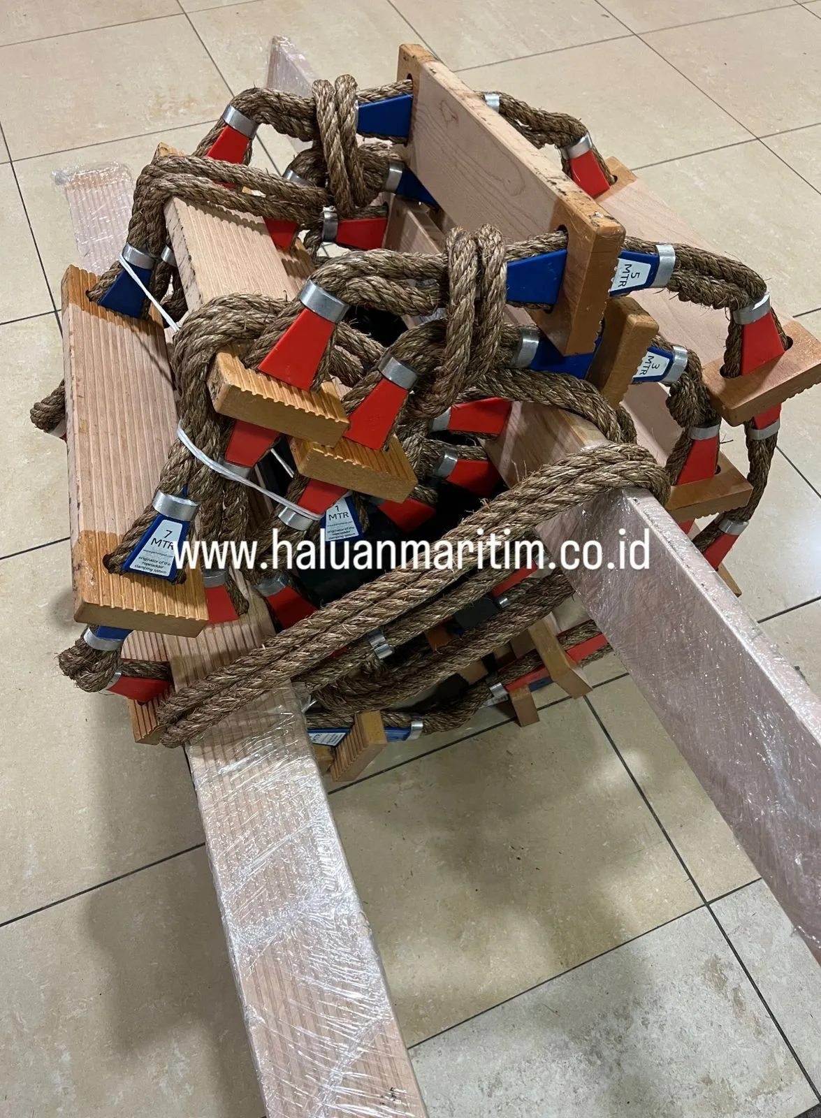 PILOT LADDER PTR HOLLAND 7 METER DNV GL CERTIFICATE