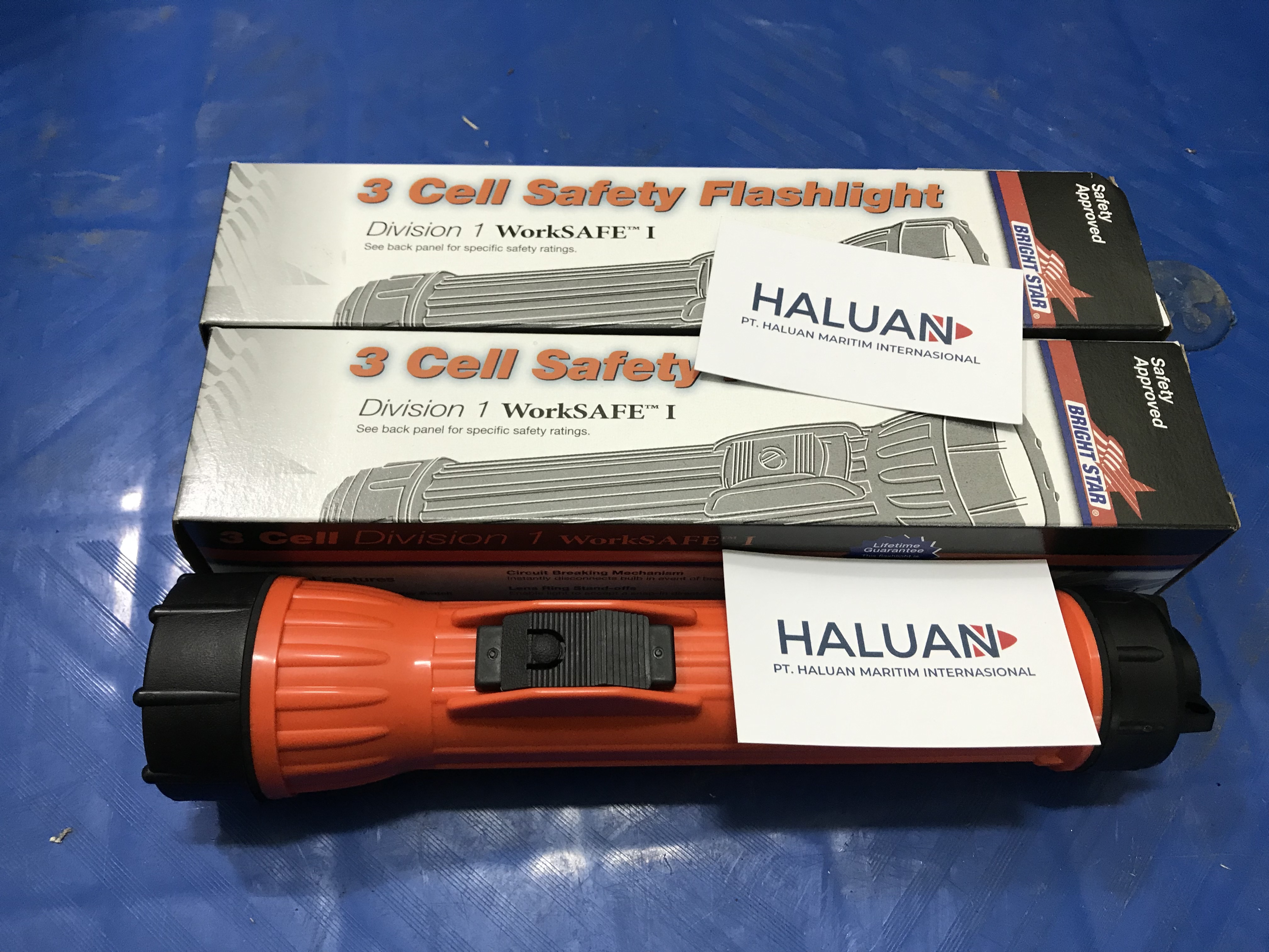 IMPA 792217 - FLASHLIGHT SAFETY APPROVED 3-cells 2224 BRIGHTSTAR