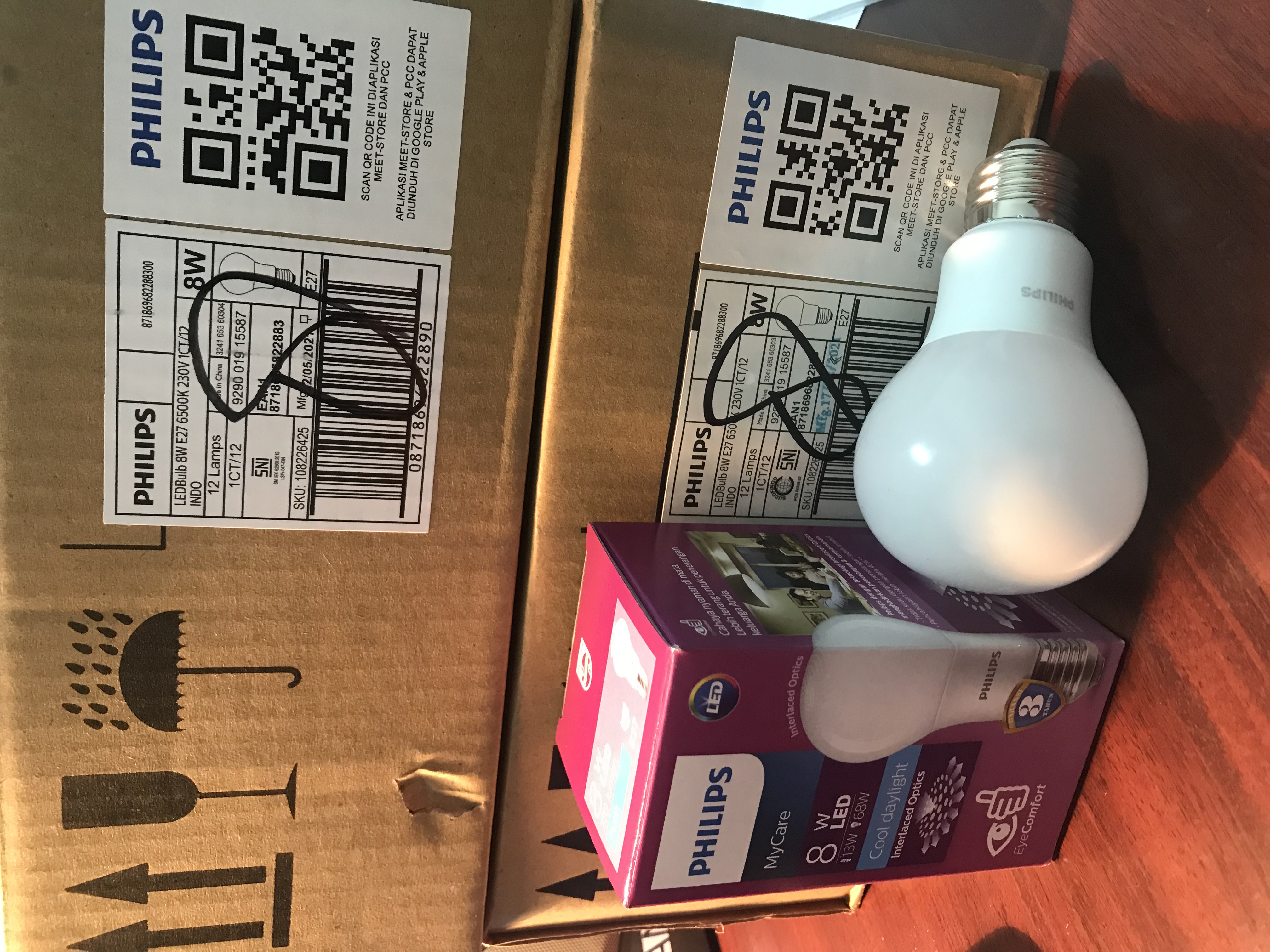 ELECTRICAL STORES - PHILIPS LED LAMP 8WATT, PHILIPS LAMP STARTER S-2P,  ACCU WATER (AIR AKI)