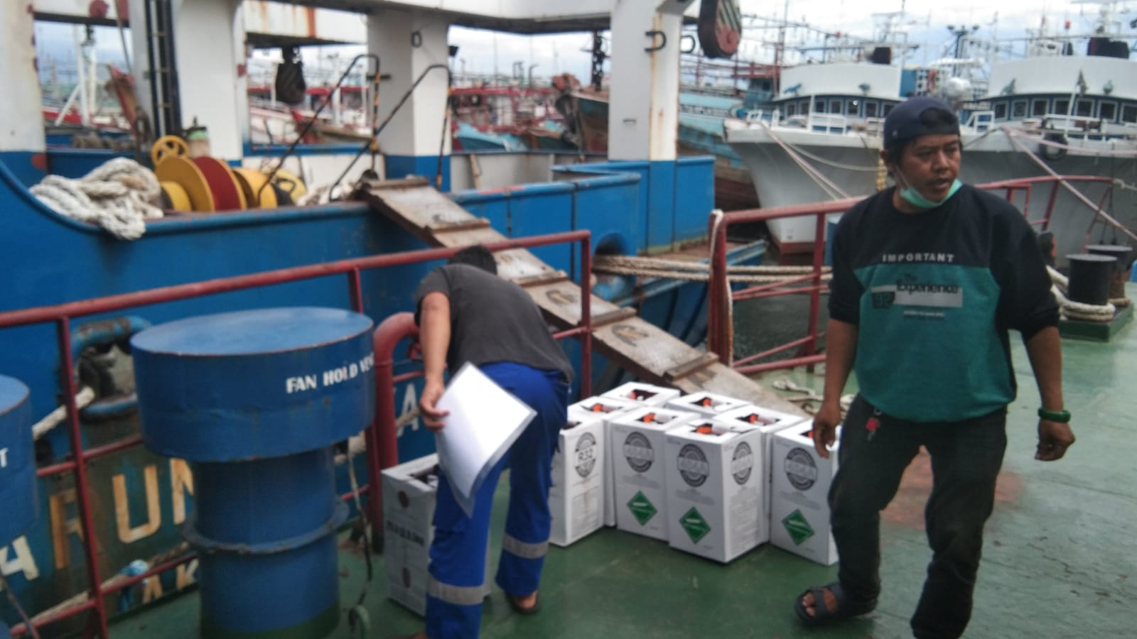 FREON R404A DAN R32